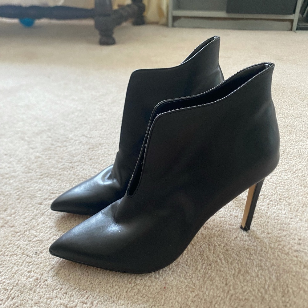 Boot Heels l Black l 10 l Nine West
